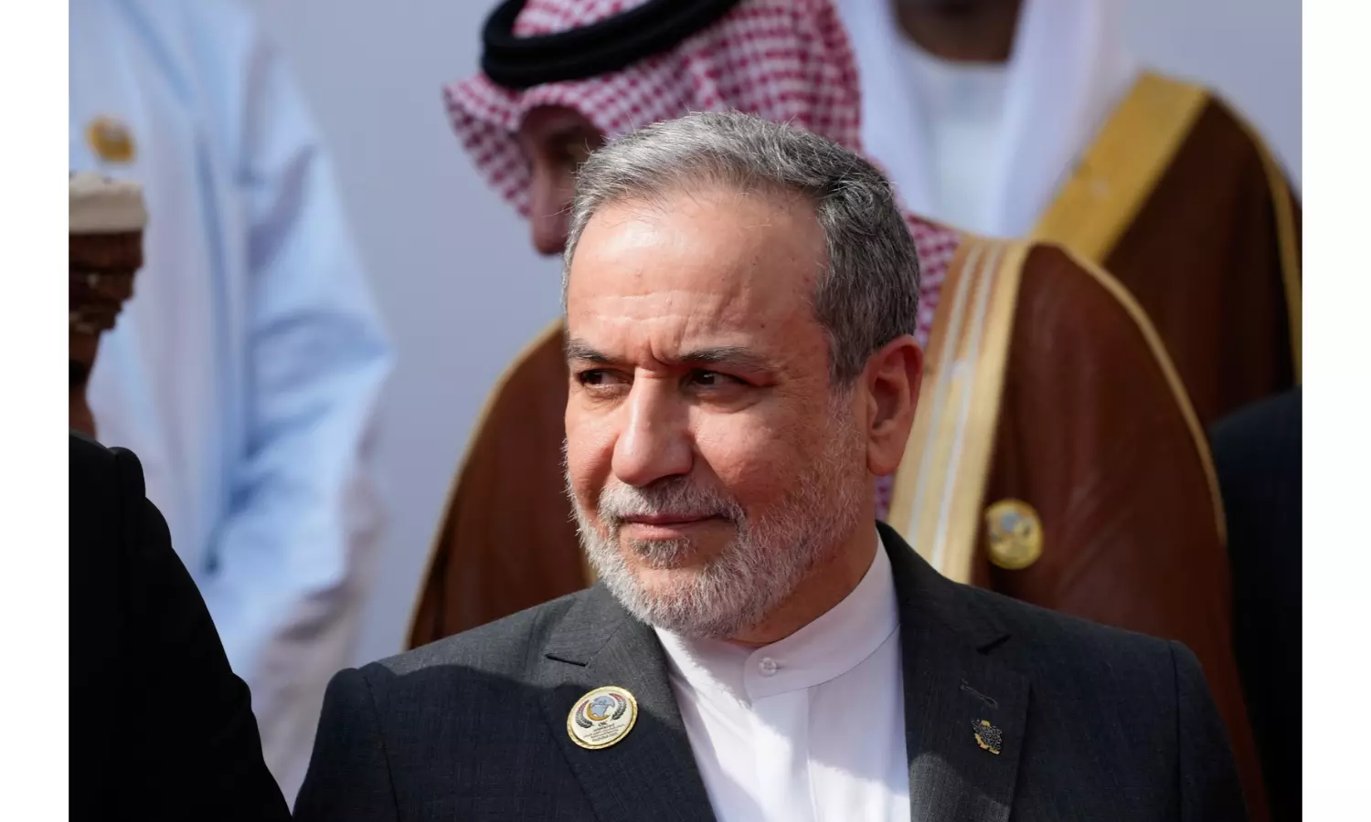 Iran Calls for Political Solution to Saudi-Houthi Conflict: Foreign Minister Iran Calls for Political Solution to Saudi-Houthi Conflict: Foreign Minister