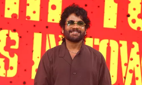Nagarjuna Takes Potshots At Makers Of Venkateshs Aadarsha Kutumbam