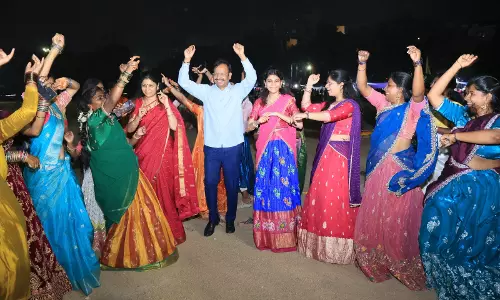 Sajjanar Participates in Bathukamma Celebrations