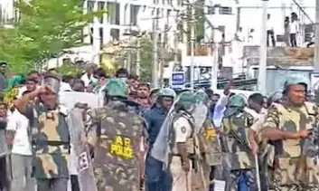Kadapa Again turns into Battleground During Filing of ZPTC, MPTC Nominations Kadapa Again turns into Battleground During Filing of ZPTC, MPTC Nominations