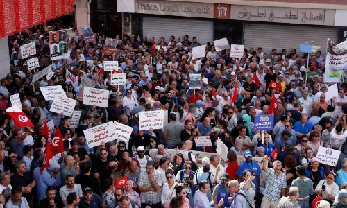 Tunisians Take to Streets Over Rising Living Costs, Crackdown on Freedoms
