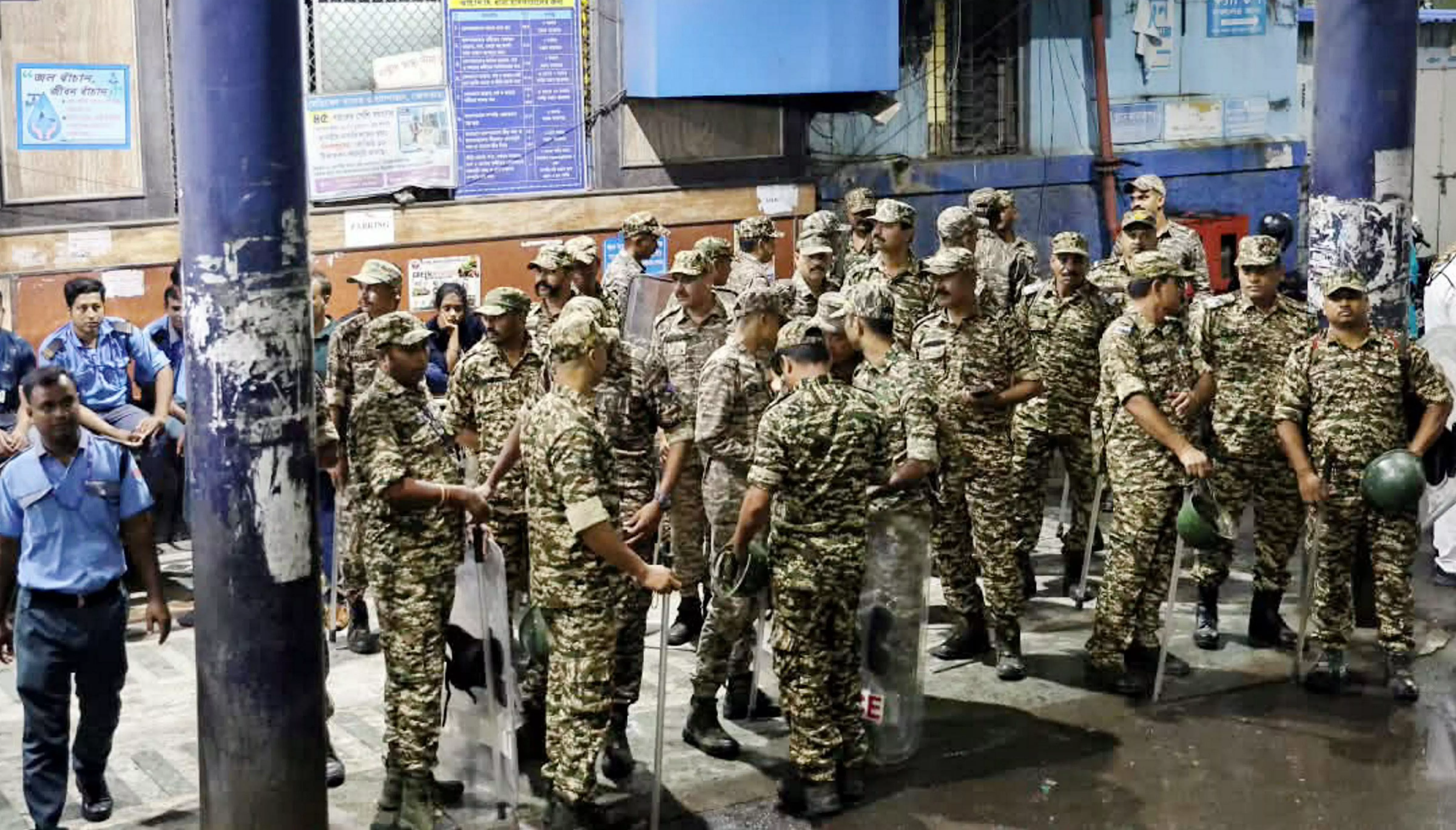 Kolkata Imposes Section 163 for Three Days After Durga Puja Stampede Kolkata Imposes Section 163 for Three Days After Durga Puja Stampede