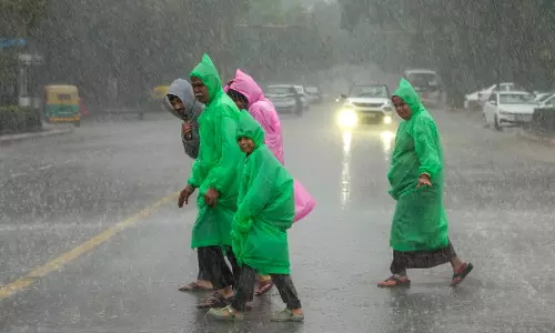 Heavy Rains Lash Chennai, NE Monsoon Gets Active in Tamil Nadu Heavy Rains Lash Chennai, NE Monsoon Gets Active in Tamil Nadu