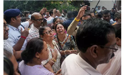 Kolkata Puja Stampede Puts BJP-Linked Committee Under Scrutiny Kolkata Puja Stampede Puts BJP-Linked Committee Under Scrutiny