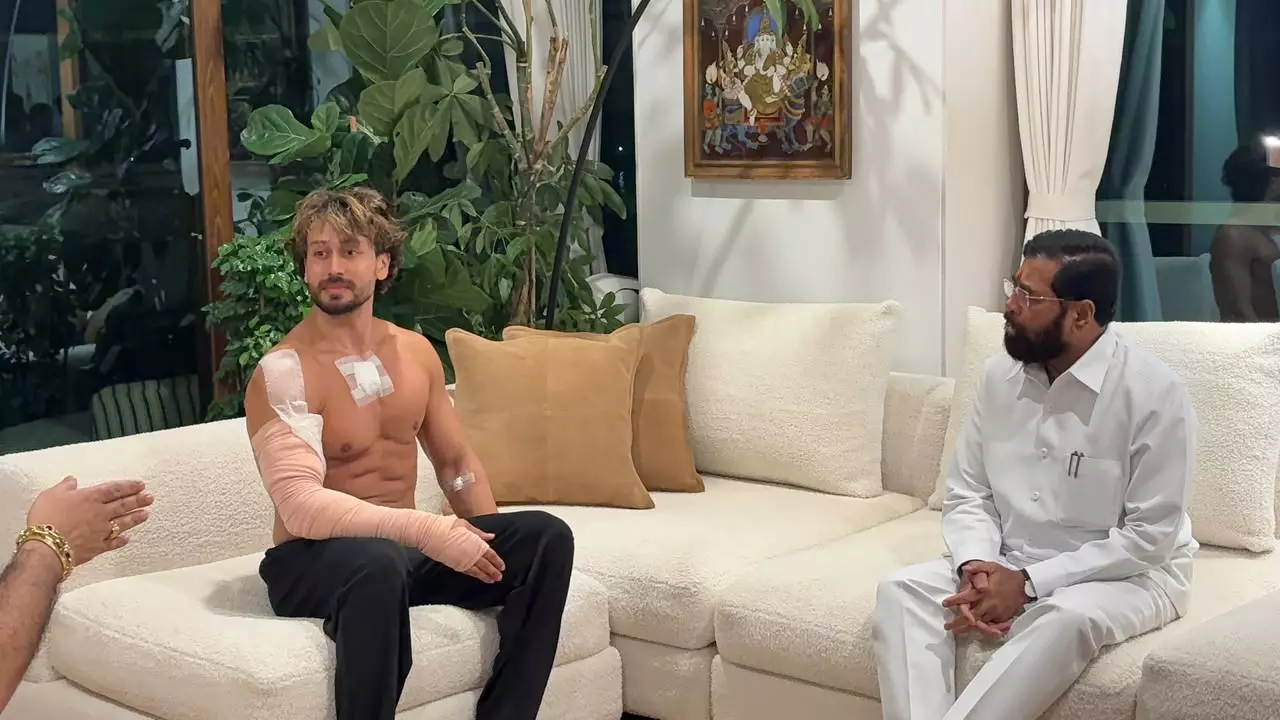 Tiger Shroff firing: FIR Lodged Against 3 Unidentified Persons Tiger Shroff firing: FIR Lodged Against 3 Unidentified Persons