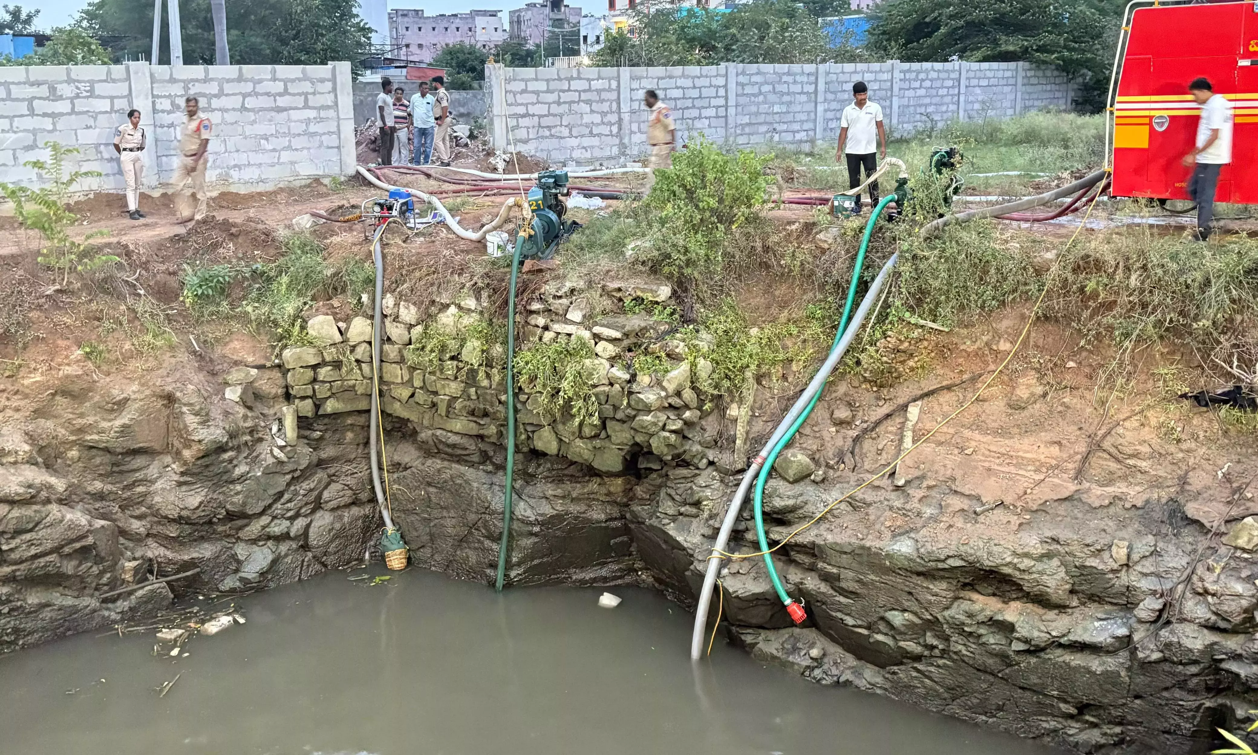 Nalgonda: Fatal slip by youth into open well Nalgonda: Fatal slip by youth into open well