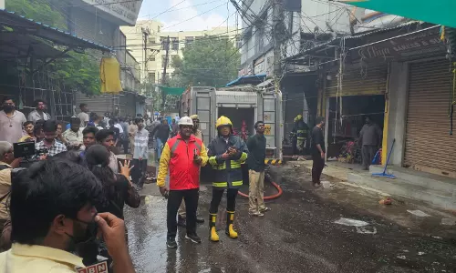 Fire Breaks Out at Hosiery Store near Charminar, No Injuries