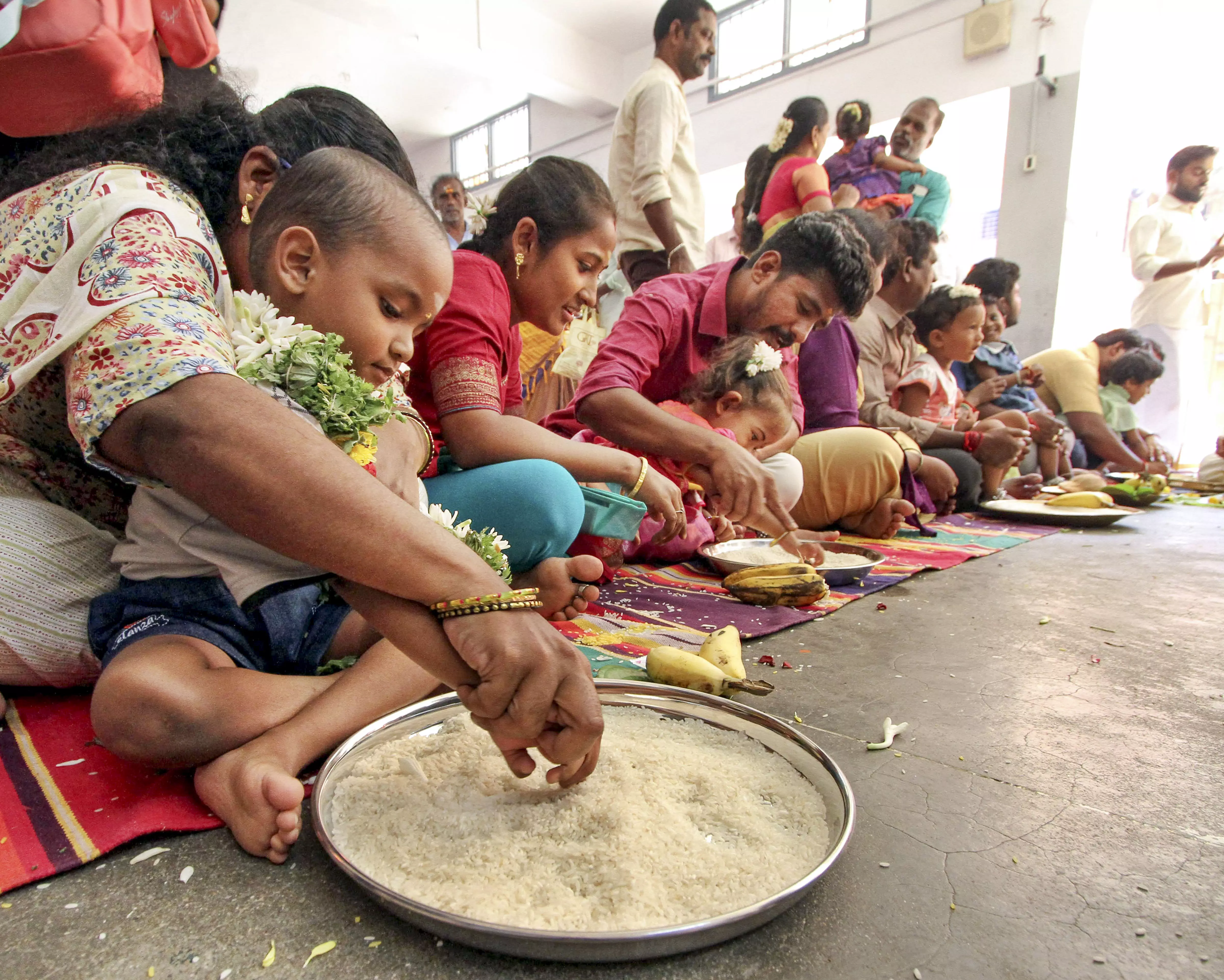 Thousands Mark Vidyarambham on Vijayadasami in Tamil Nadu Thousands Mark Vidyarambham on Vijayadasami in Tamil Nadu