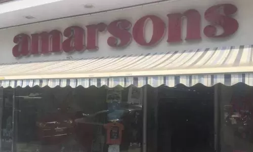 Fire Breaks Out At Amarsons Store In South Mumbai, No Injuries Fire Breaks Out At Amarsons Store In South Mumbai, No Injuries
