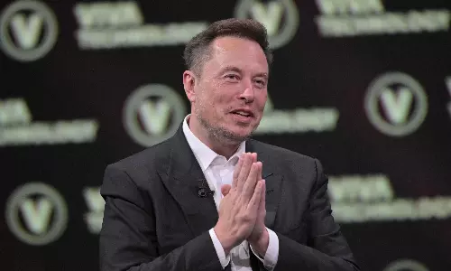 Elon Musk Says He Would Back A Merger of SpaceX And Tesla