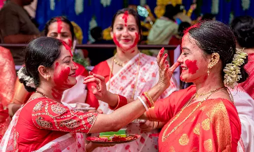 Bengal Bids Durga Farewell with Sindoor Khela, Grand Immersion Rituals Bengal Bids Durga Farewell with Sindoor Khela, Grand Immersion Rituals