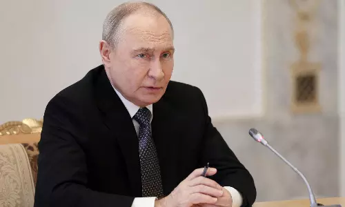 Putin Agrees to Resume Trilateral Ukraine Talks With Kyiv and Washington: Kremlin Putin Agrees to Resume Trilateral Ukraine Talks With Kyiv and Washington: Kremlin