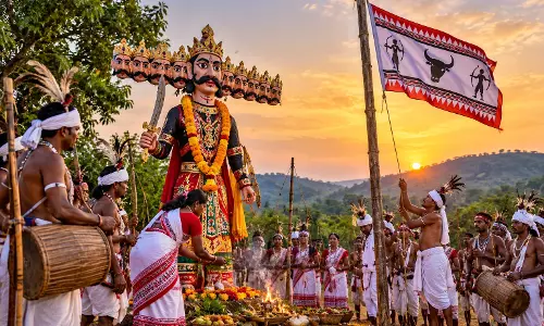Adivasis Perform Raja Ravan Puja, Hoist Traditional Flag on Dasara Adivasis Perform Raja Ravan Puja, Hoist Traditional Flag on Dasara