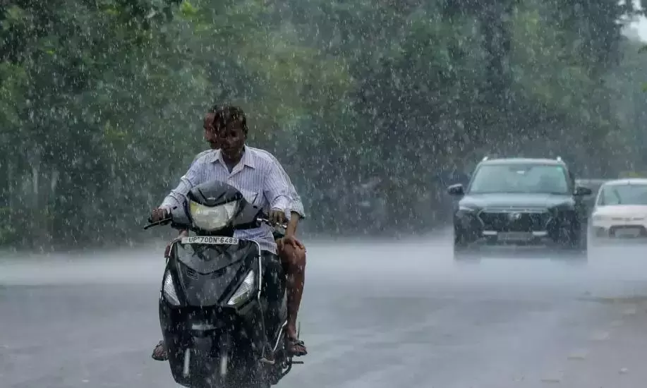 Moderate Rain Lashes Nellore District; Manubole Records Highest Rainfall Moderate Rain Lashes Nellore District; Manubole Records Highest Rainfall