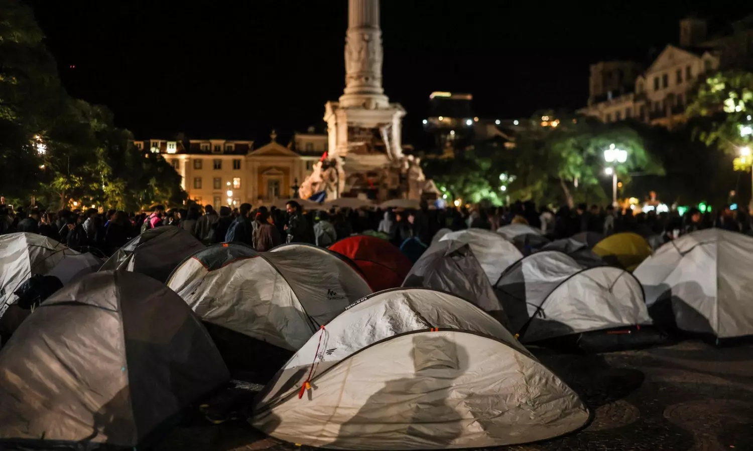 ‘We’ll Keep Growing’: Madrid Housing Protest Camp Enters Second Month ‘We’ll Keep Growing’: Madrid Housing Protest Camp Enters Second Month