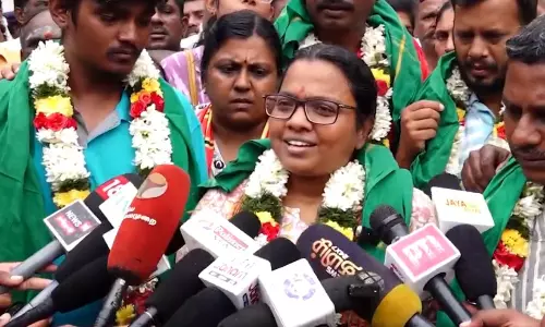 NTKs M Karthika Released After Arrest Over Vijays Roadshow Protest