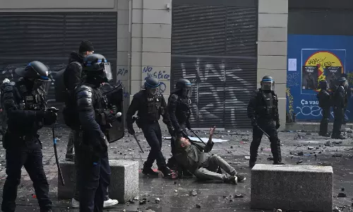 What Weapons and Tactics Are Blamed for Injuring Protesters in France?