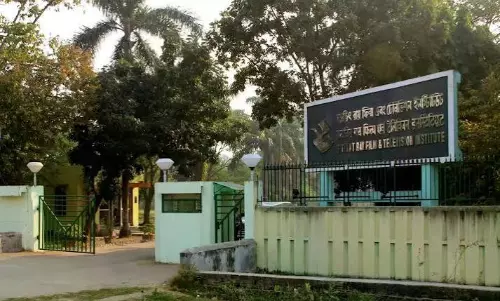 SRFTI Urges Parents to Take Protesting Students Home Amid Campus Unrest SRFTI Urges Parents to Take Protesting Students Home Amid Campus Unrest