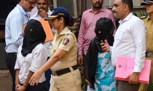 Tiger Shroff Firing: Mumbai Cops Recover Two Firearms from Surat