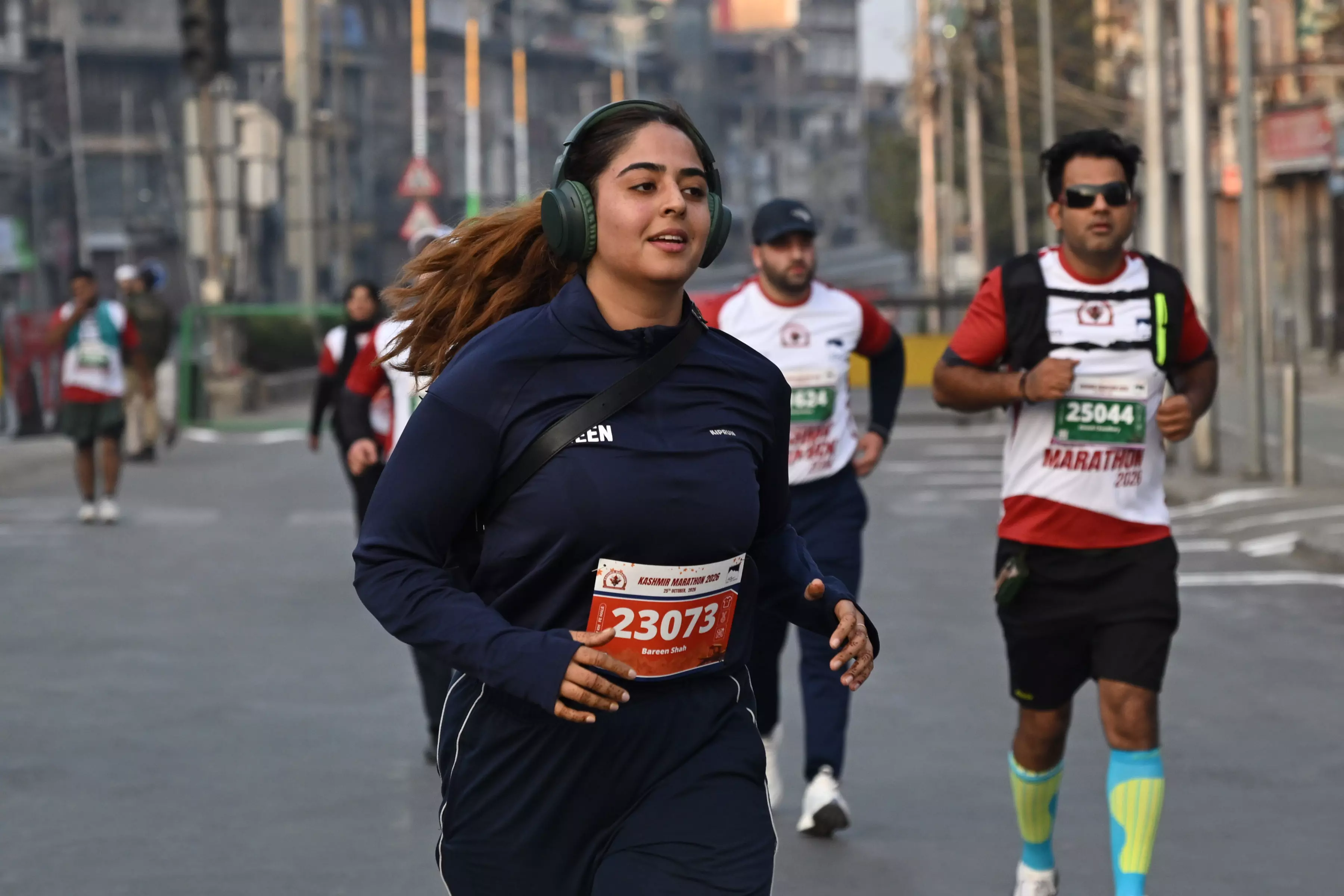 Over 2,100 Runners Take Part in Kashmir Marathon Over 2,100 Runners Take Part in Kashmir Marathon