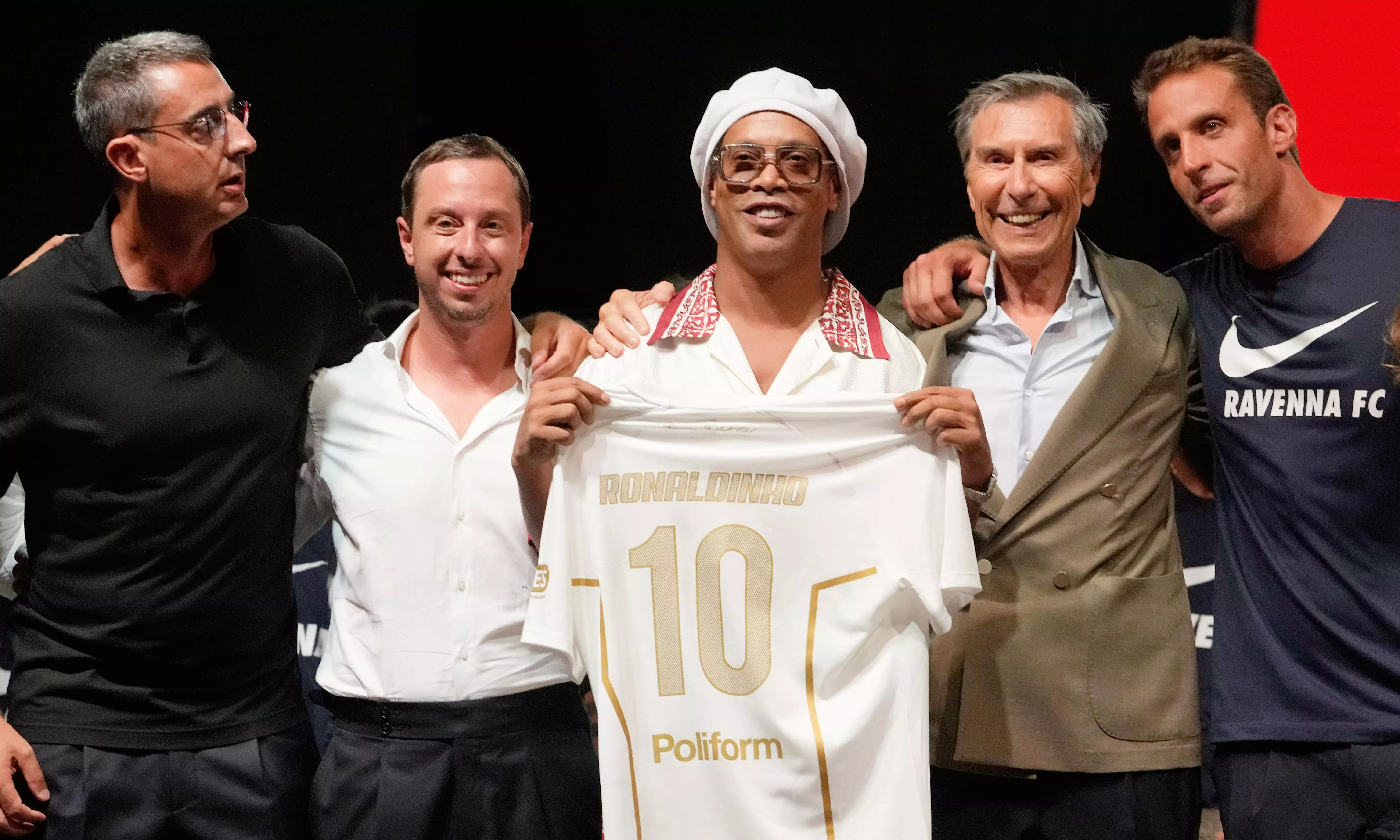 Brazil Legend Ronaldinho To Make Comeback in Italian Third Tier Brazil Legend Ronaldinho To Make Comeback in Italian Third Tier