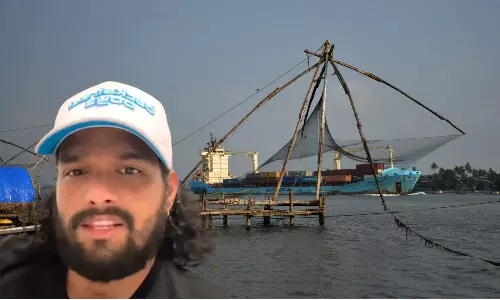 UP Vlogger Spreads Communal Hate Against Fort Kochi, Keralam, Gets Booked UP Vlogger Spreads Communal Hate Against Fort Kochi, Keralam, Gets Booked