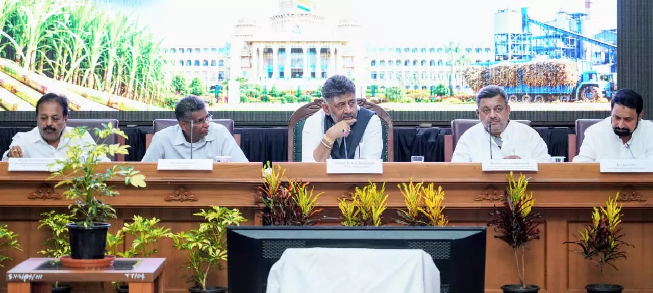 Karnataka: CM Seeks Sugar Factory Owners’ Cooperation To Resolve Sugarcane Price Dispute Karnataka: CM Seeks Sugar Factory Owners’ Cooperation To Resolve Sugarcane Price Dispute