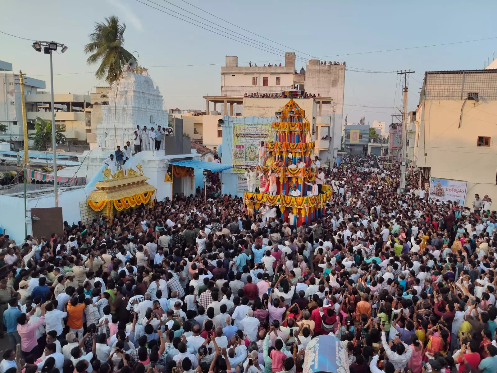 Telangana’s Tallest Chariot Draws 50,000 Devotees to Sircilla Telangana’s Tallest Chariot Draws 50,000 Devotees to Sircilla