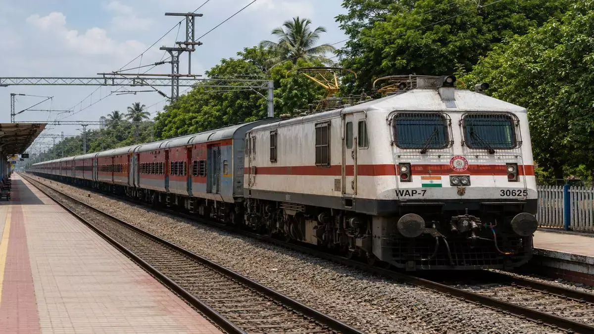 RPF Recovers, Returns Lost Valuables Worth Rs 25 Lakh At Egmore Station RPF Recovers, Returns Lost Valuables Worth Rs 25 Lakh At Egmore Station