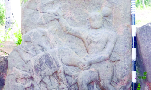 6th-Century Dharmapuri Hero Stone Sheds Light on Ancient Tamil Nadu 6th-Century Dharmapuri Hero Stone Sheds Light on Ancient Tamil Nadu