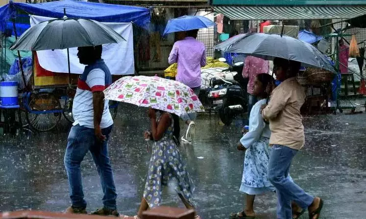 Heavy Rainfall of Up to 120 mm Likely in East Telangana Heavy Rainfall of Up to 120 mm Likely in East Telangana