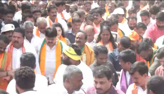 BJP MP Eatala Rajender Launches Padayatra Seeking Relocation Of Jawahar Nagar Dumpyard BJP MP Eatala Rajender Launches Padayatra Seeking Relocation Of Jawahar Nagar Dumpyard