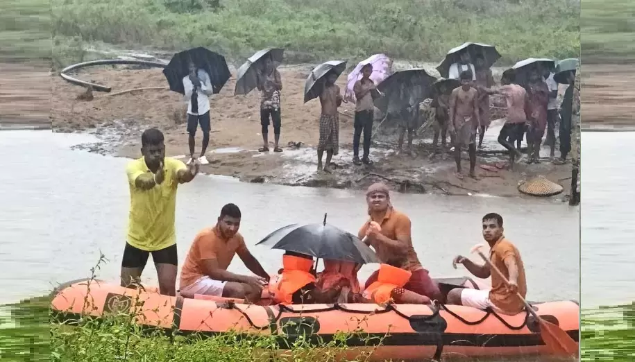 Bapatla Braces For Cyclone, Identifies 128 Vulnerable Habitations Bapatla Braces For Cyclone, Identifies 128 Vulnerable Habitations