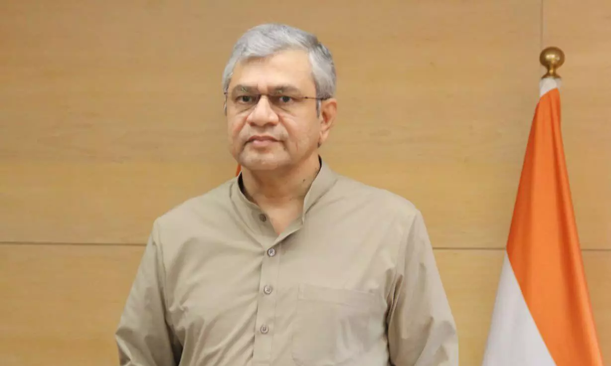 Govt Earns Rs 3.25 Lakh Cr in Taxes in Lieu of Rs 19,000 Cr Mobile PLI: Vaishnaw Govt Earns Rs 3.25 Lakh Cr in Taxes in Lieu of Rs 19,000 Cr Mobile PLI: Vaishnaw
