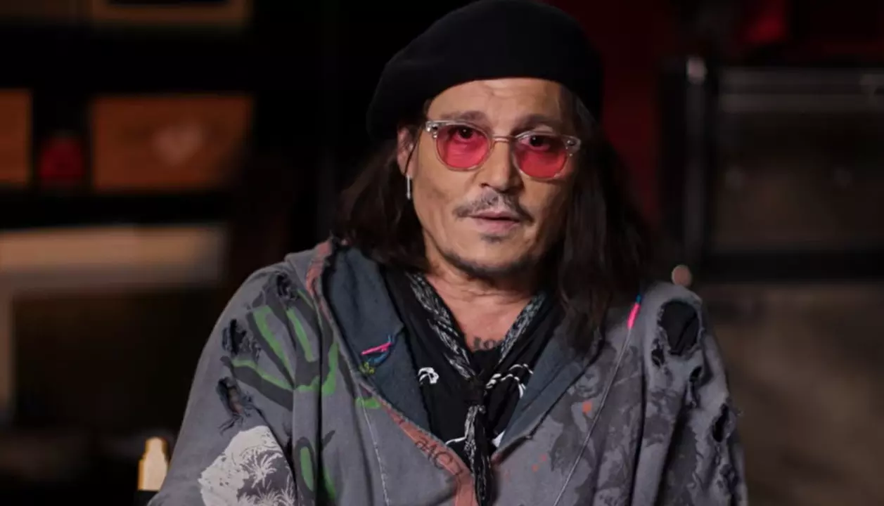 Johnny Depp Reveals His Unique Take on Playing Ebenezer Scrooge Johnny Depp Reveals His Unique Take on Playing Ebenezer Scrooge