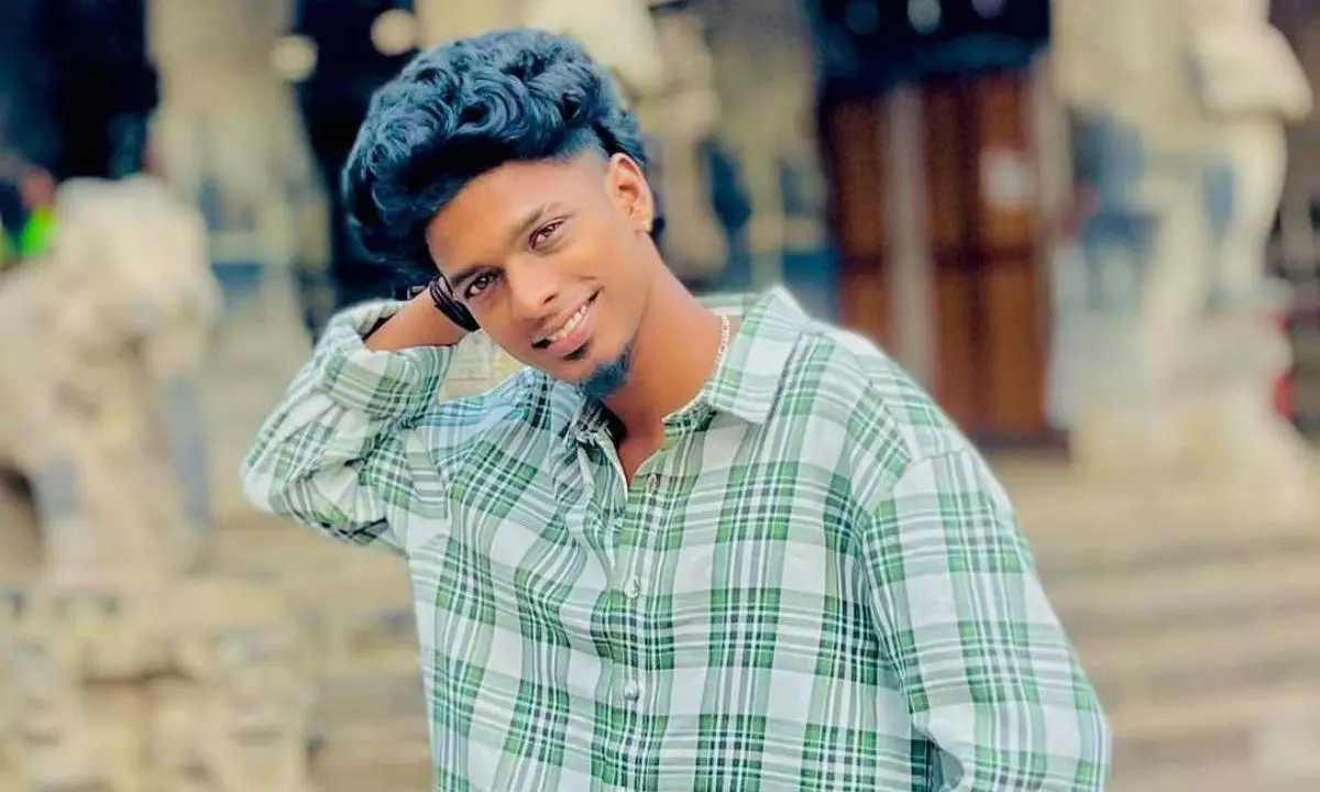 Chennai History-Sheeter Hacked to Death in Broad Daylight in Adyar Chennai History-Sheeter Hacked to Death in Broad Daylight in Adyar