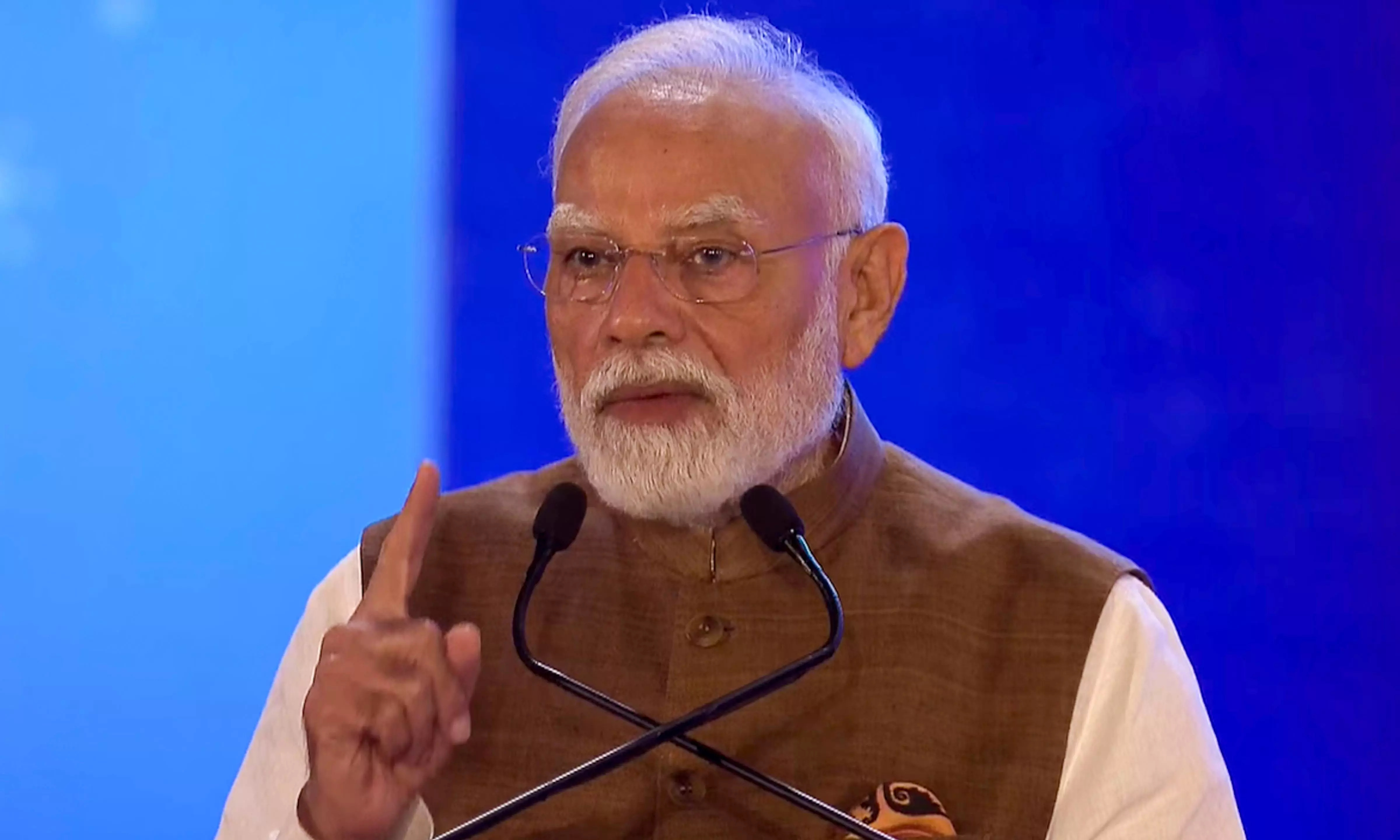 PM Modi Mocks Congs Poor MLC Poll Show Despite Use of Paper Ballots PM Modi Mocks Congs Poor MLC Poll Show Despite Use of Paper Ballots