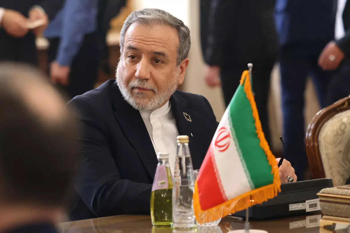 Iran in Talks with Mediators to Implement 7-Day Plan to End War: Araghchi Iran in Talks with Mediators to Implement 7-Day Plan to End War: Araghchi