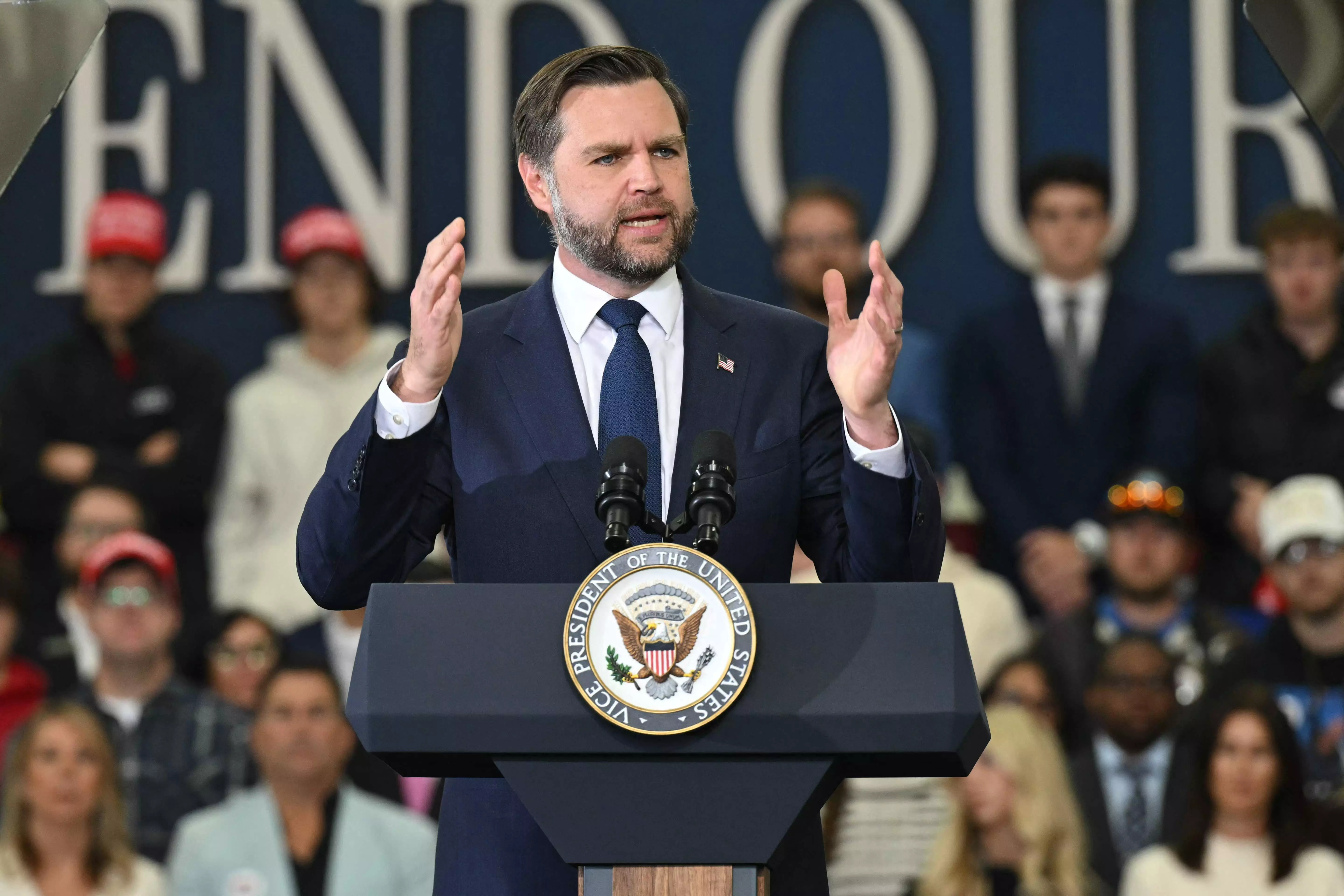 JD Vance Sends Letter to Iran Hard-Liner in Bid to Revive Peace Talks JD Vance Sends Letter to Iran Hard-Liner in Bid to Revive Peace Talks