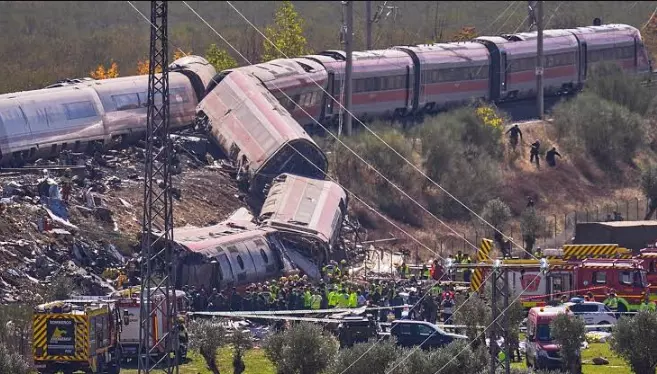 Spain Train Crash Death Toll Rises to 69 as Rescue Efforts Continue Spain Train Crash Death Toll Rises to 69 as Rescue Efforts Continue