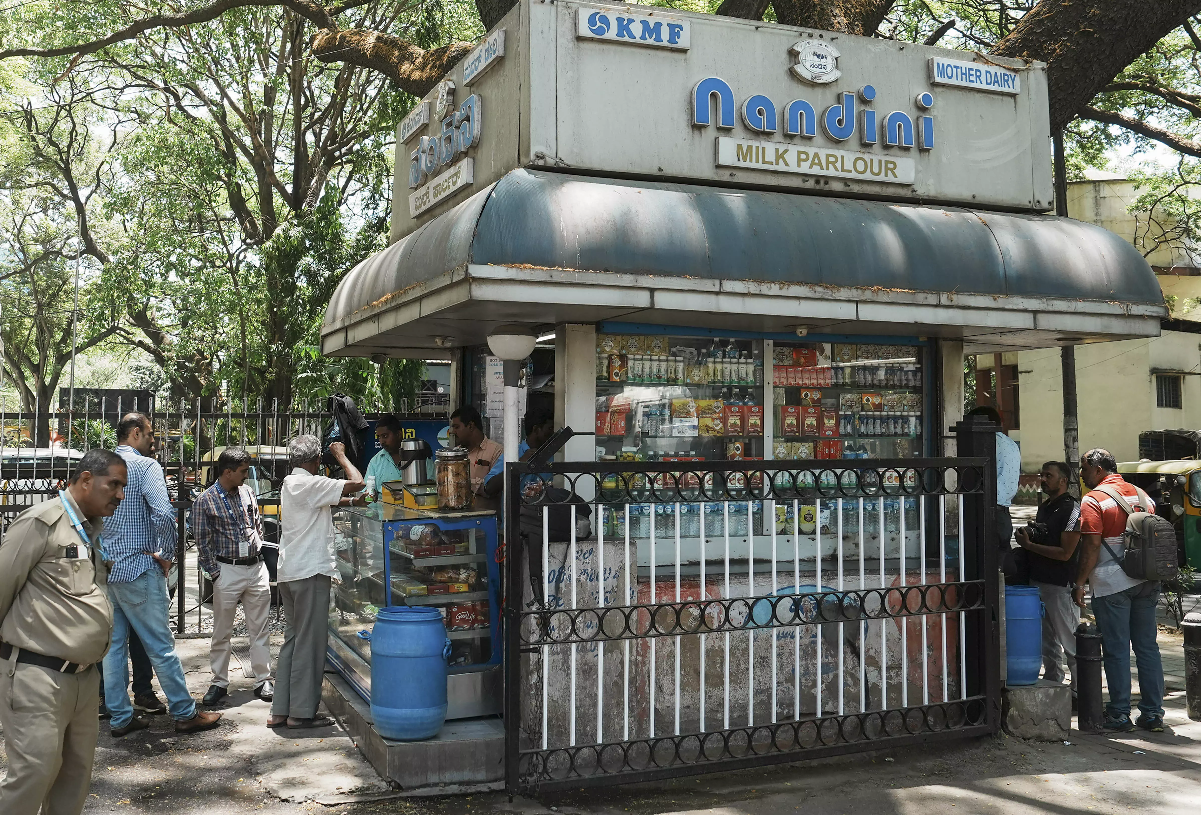 Karnataka Hikes Milk Prices by Rs 8 per Litre Karnataka Hikes Milk Prices by Rs 8 per Litre