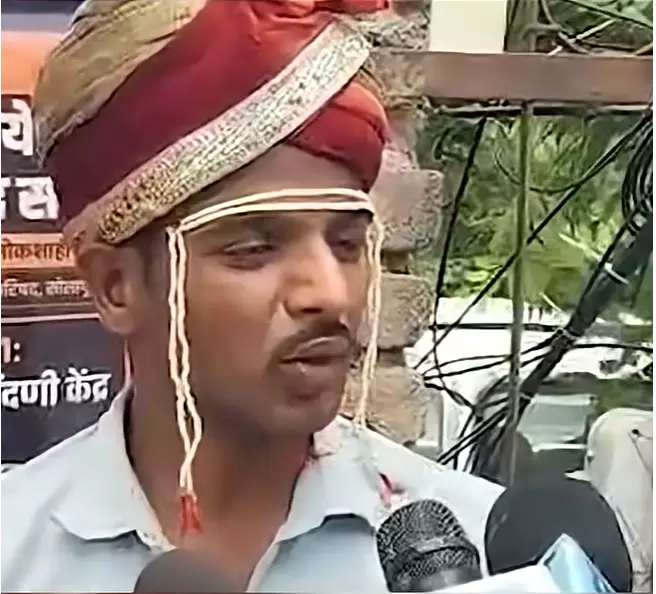 Solapur: Bachelors Protest Highlights Rural Maharashtras Marriage Crisis Solapur: Bachelors Protest Highlights Rural Maharashtras Marriage Crisis