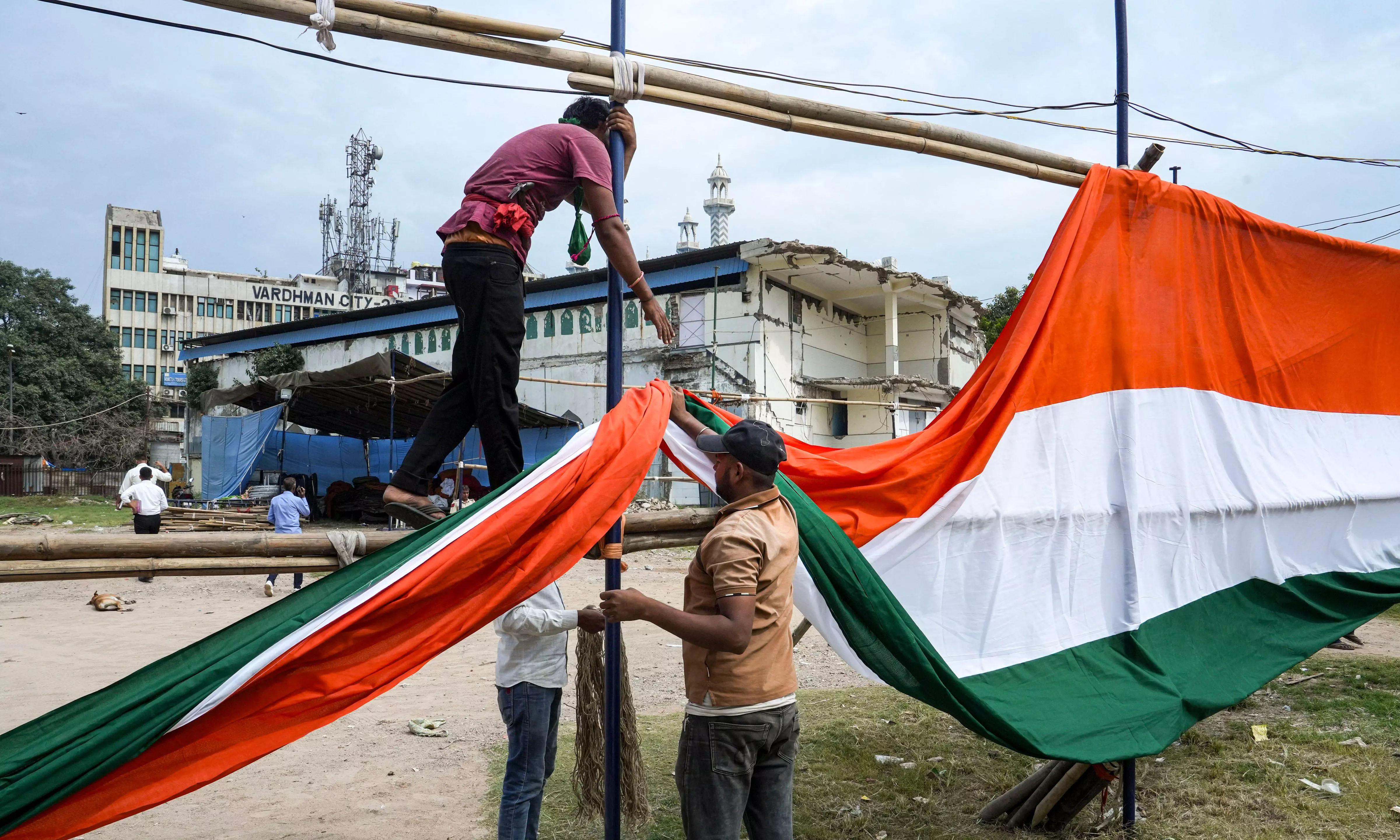 INDIA Bloc Rally Preparations Pick Up Pace in Delhi, 3,500 Cops to Be Deployed INDIA Bloc Rally Preparations Pick Up Pace in Delhi, 3,500 Cops to Be Deployed