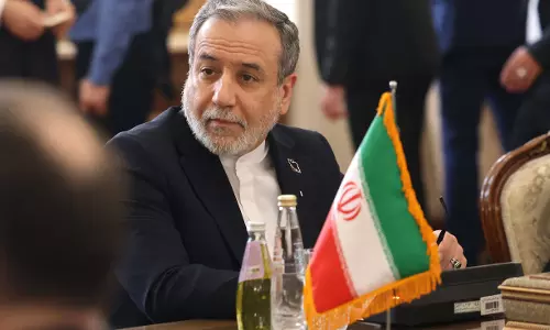 Iran in Talks with Mediators to Implement 7-Day Plan to End War: Araghchi