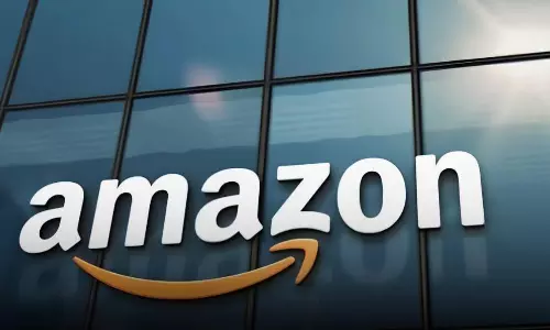 Amazon Lays off 250 Employees Via Early Morning Email Amazon Lays off 250 Employees Via Early Morning Email