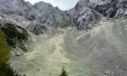 Heat, Scarce Snow Melting Away Slovenia’s Alpine glaciers; One is Still Standing