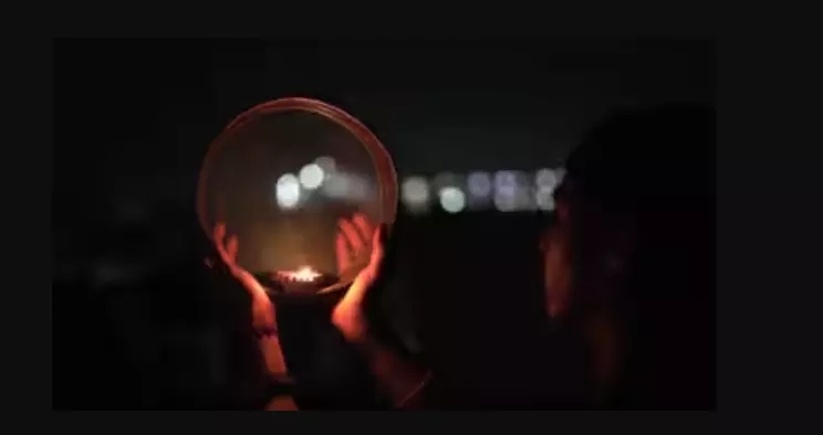 Karwa Chauth Triggers Marital Rift Between Couple Karwa Chauth Triggers Marital Rift Between Couple
