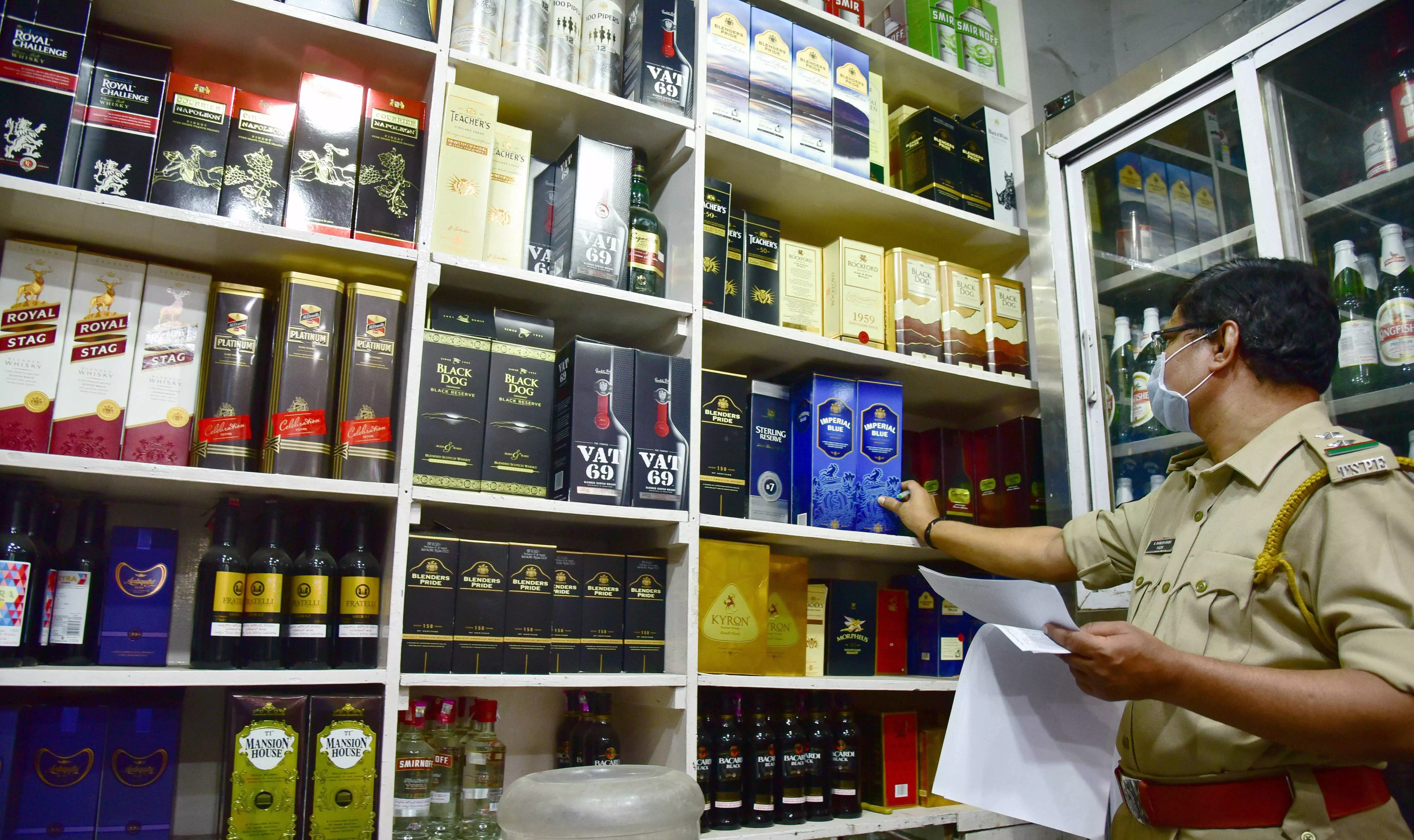 Keralam Excise Seizes 20,570 Litres of Spirit in Aluva Keralam Excise Seizes 20,570 Litres of Spirit in Aluva