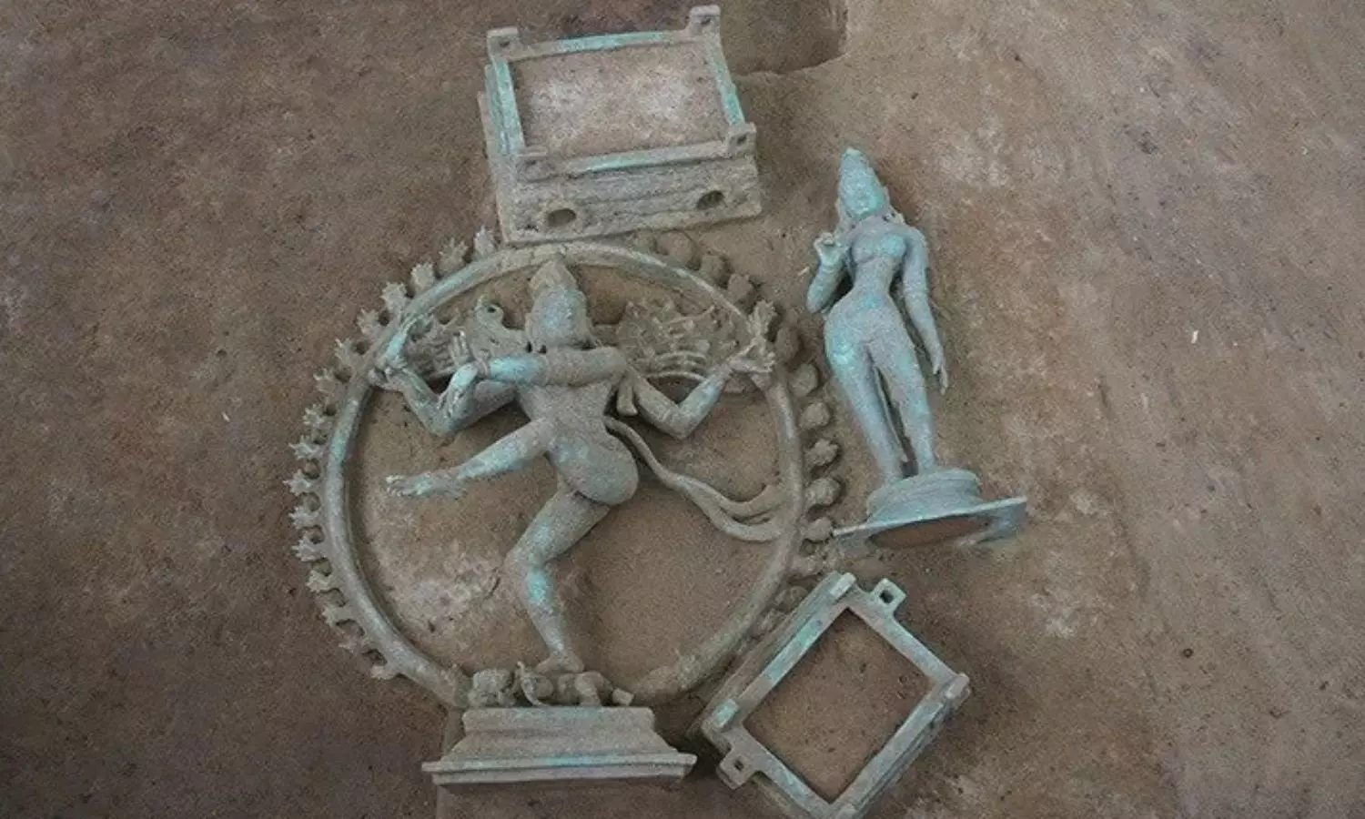 Chola-Era Bronze Idols of Nataraja, Sivakami Found in Nagapattinam Chola-Era Bronze Idols of Nataraja, Sivakami Found in Nagapattinam