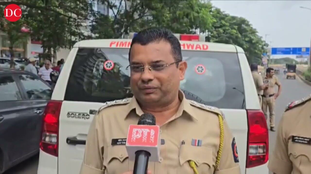 Pune: 2 student injured as a luxury car collides head on with school bus